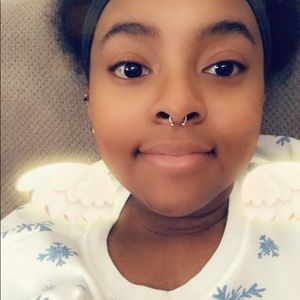 Meet your Posher, Dericka